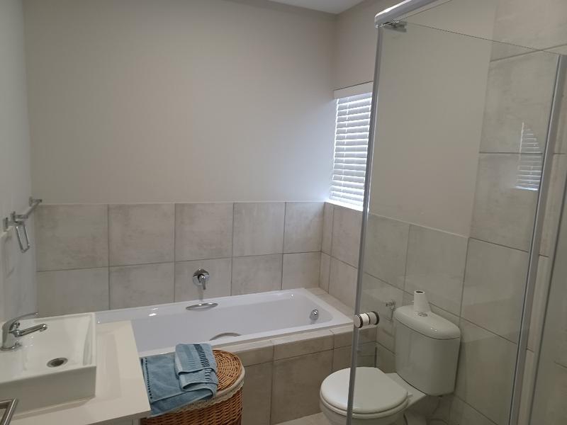 To Let 3 Bedroom Property for Rent in Burgundy Estate Western Cape